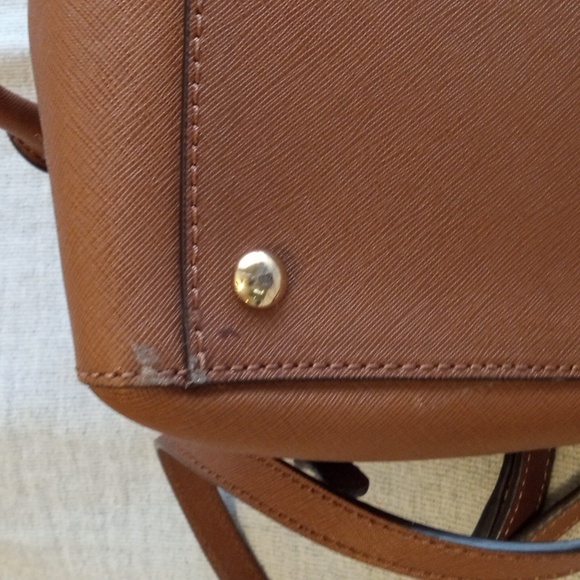 Michael Kors Camel Tan Handbag With Crossbody Strap - Picture 10 of 13